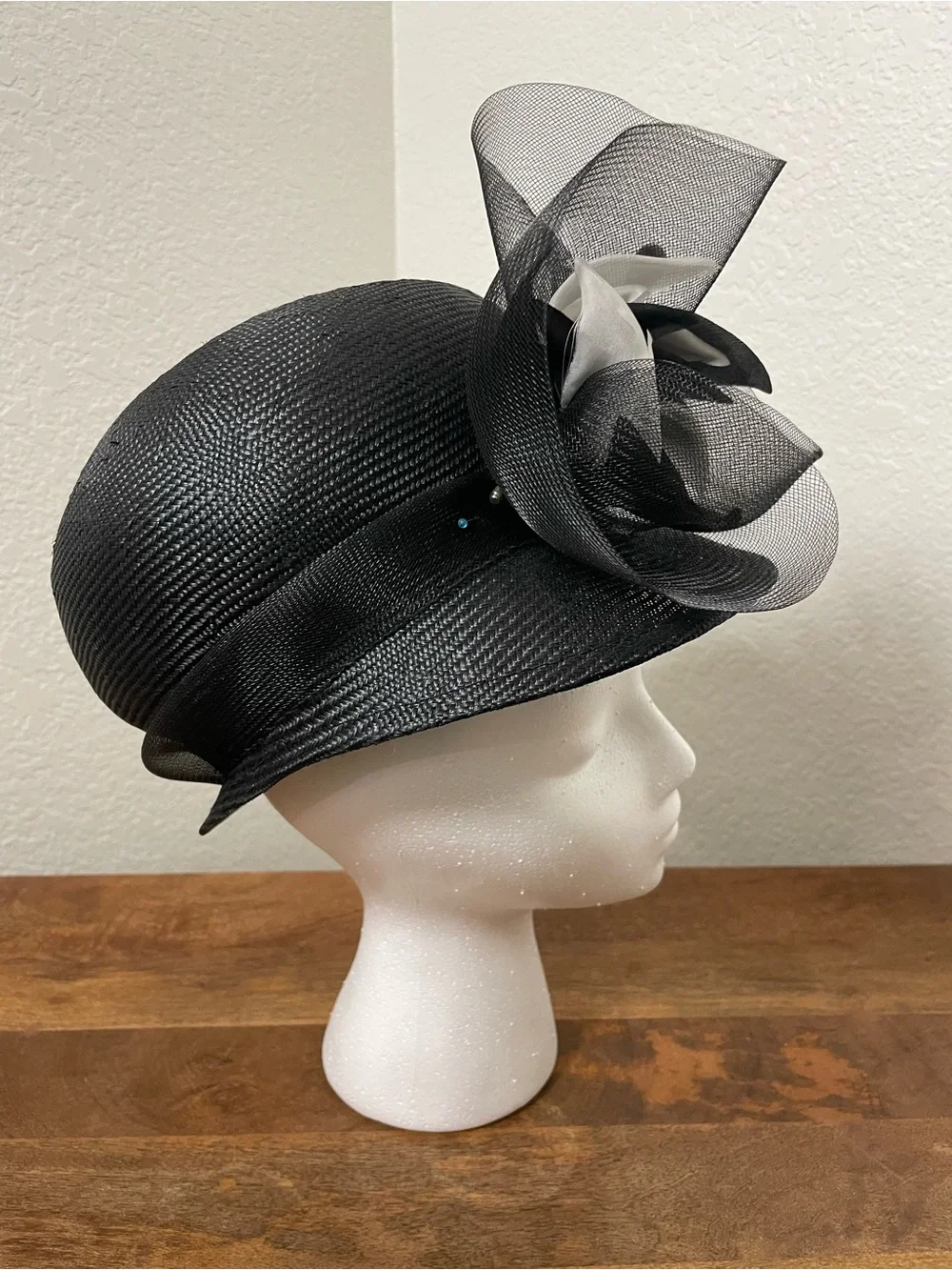 Mr. John Classic New York / Paris elegant vintage